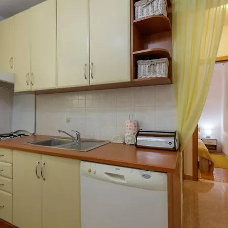 아파트 Apartman Ila *